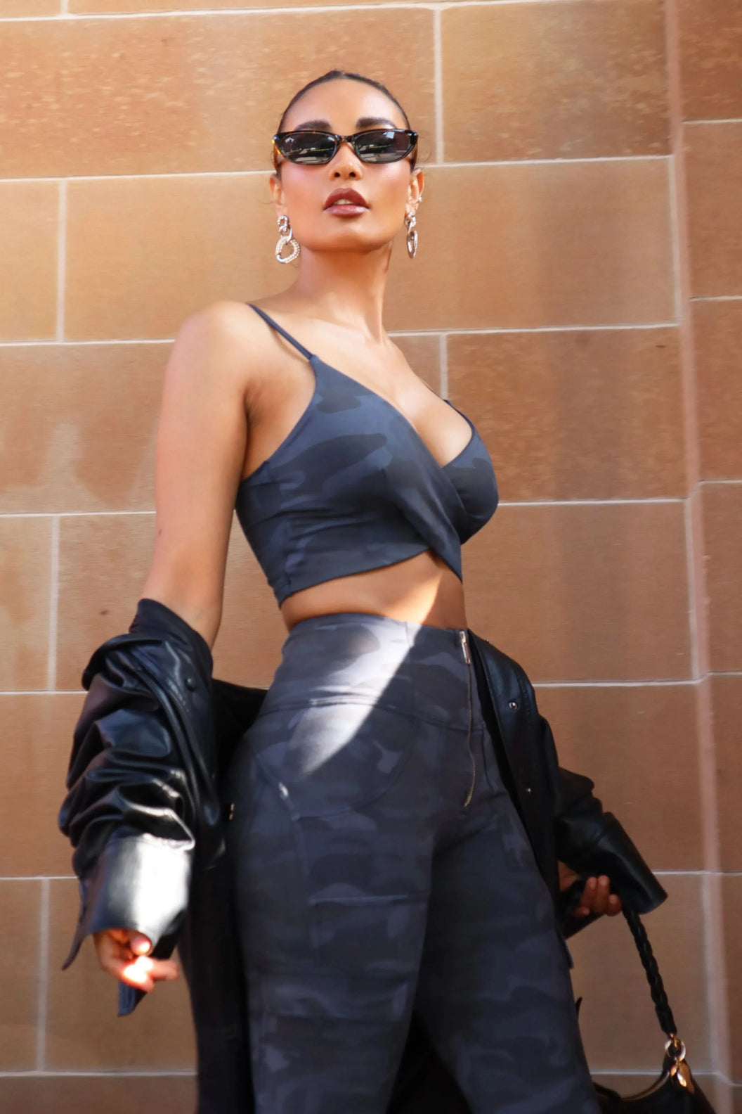 WRUP Cargo Fashion - High Waisted - 7/8 Length - Navy Blue Camo