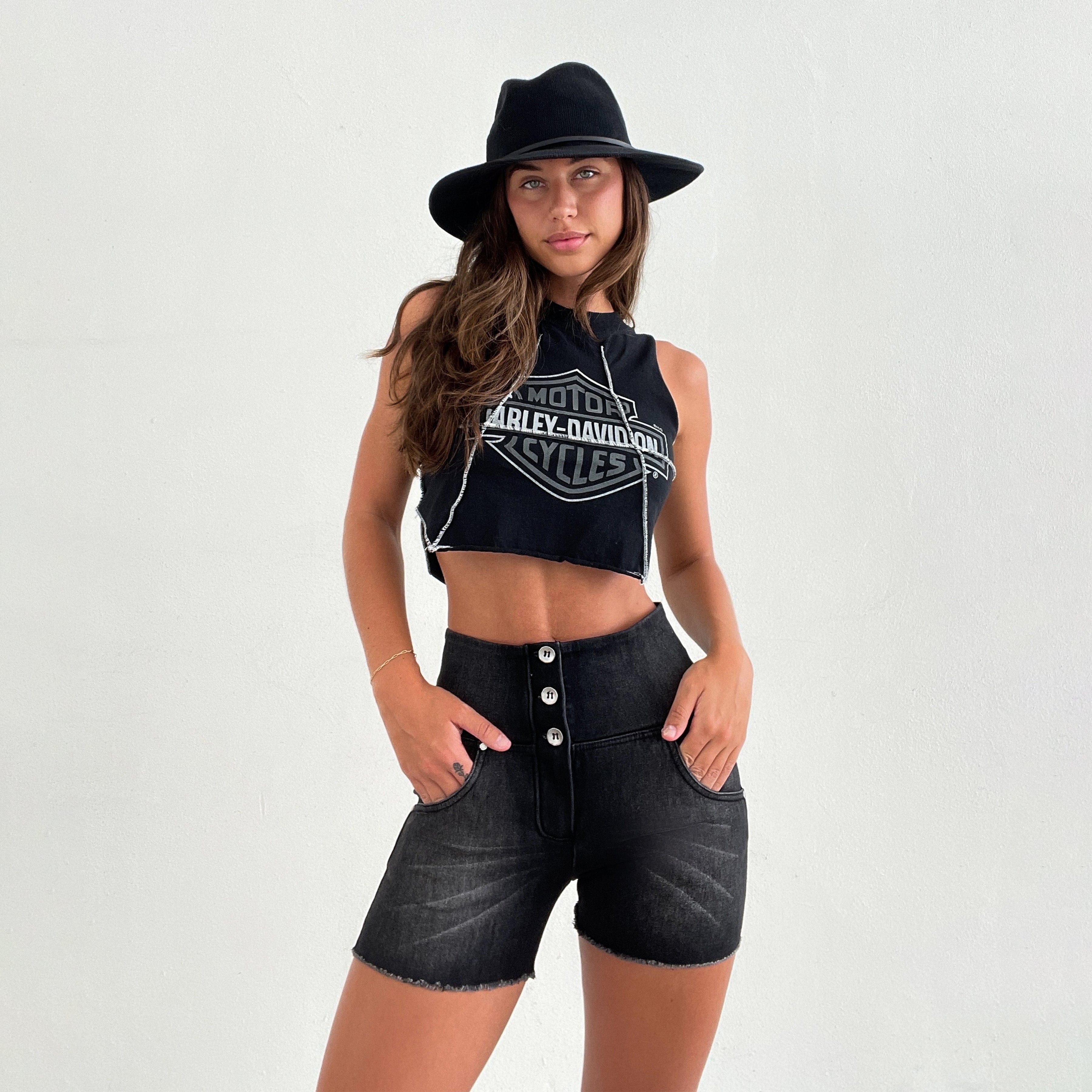 WR.UP® Snug Jeans - 3 Button High Waisted - Shorts - Black + Black Stitching 3