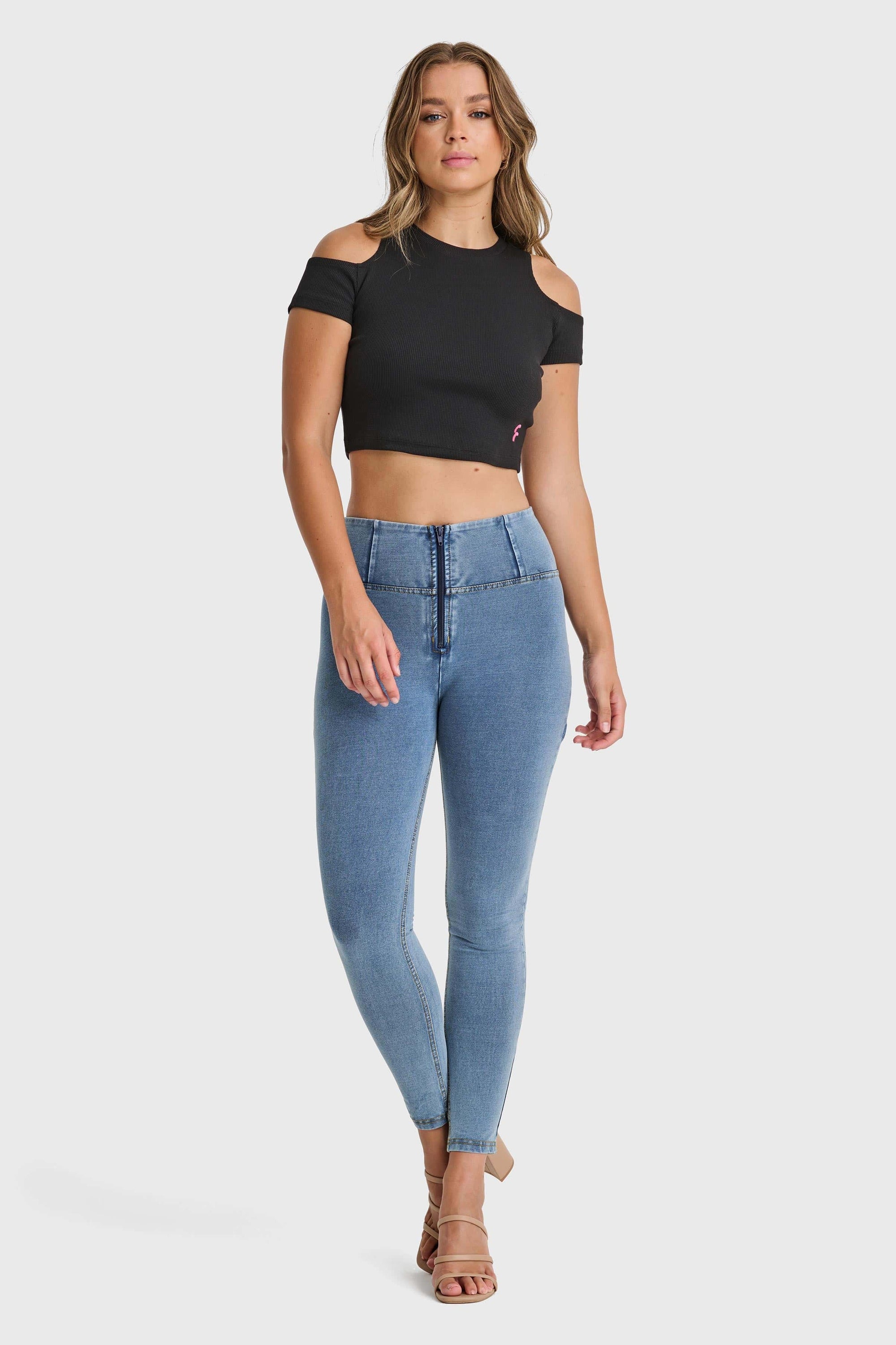 Cropped Cut Out T Shirt - Black 4