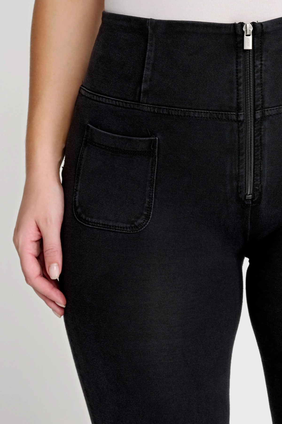 WRUP Denim with Front Pockets - Super High Waisted - Flare - Black + Black Stitching
