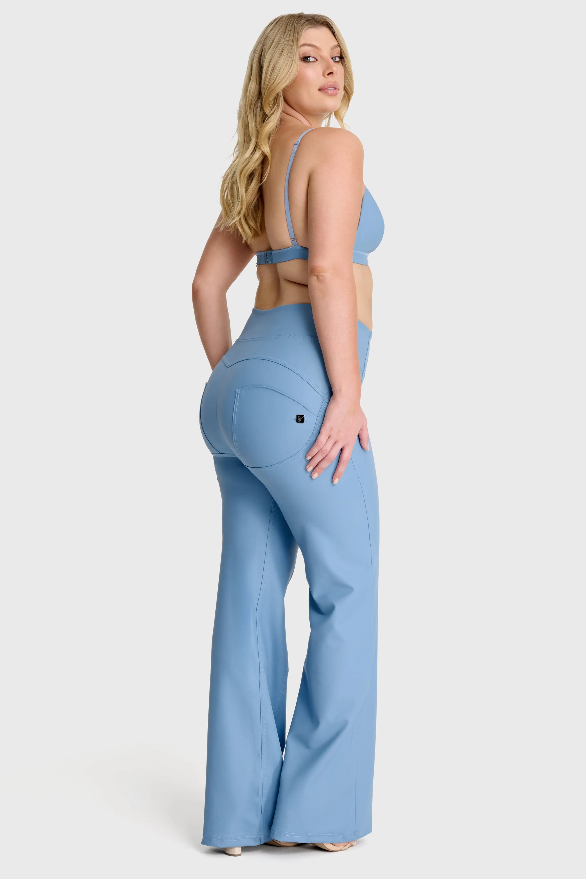 WRUP Faux Leather - Super High Waisted - Super Flare - Baby Blue 3
