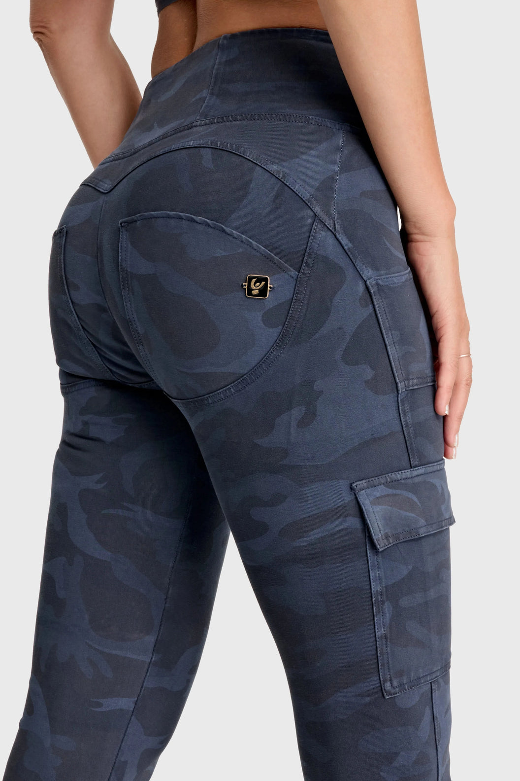 WRUP Cargo Fashion - High Waisted - 7/8 Length - Navy Blue Camo