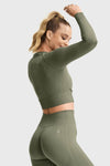 Seamless Cropped Long Sleeved - Military Green 6