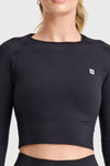 Seamless Cropped Long Sleeved - Black 7