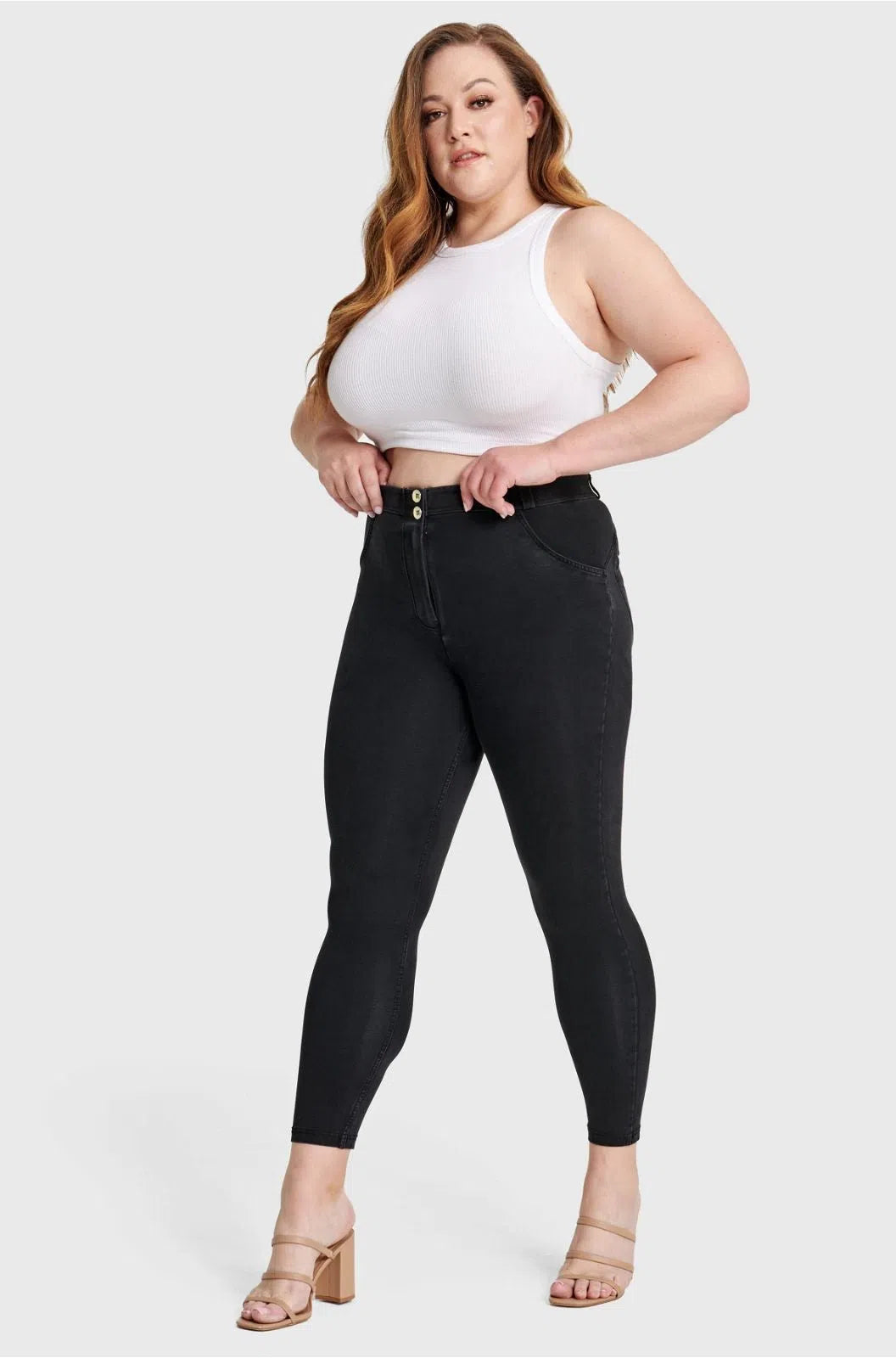 WRUP Curvy Denim - High Waisted - 7/8 Length - Black + Black Stitching