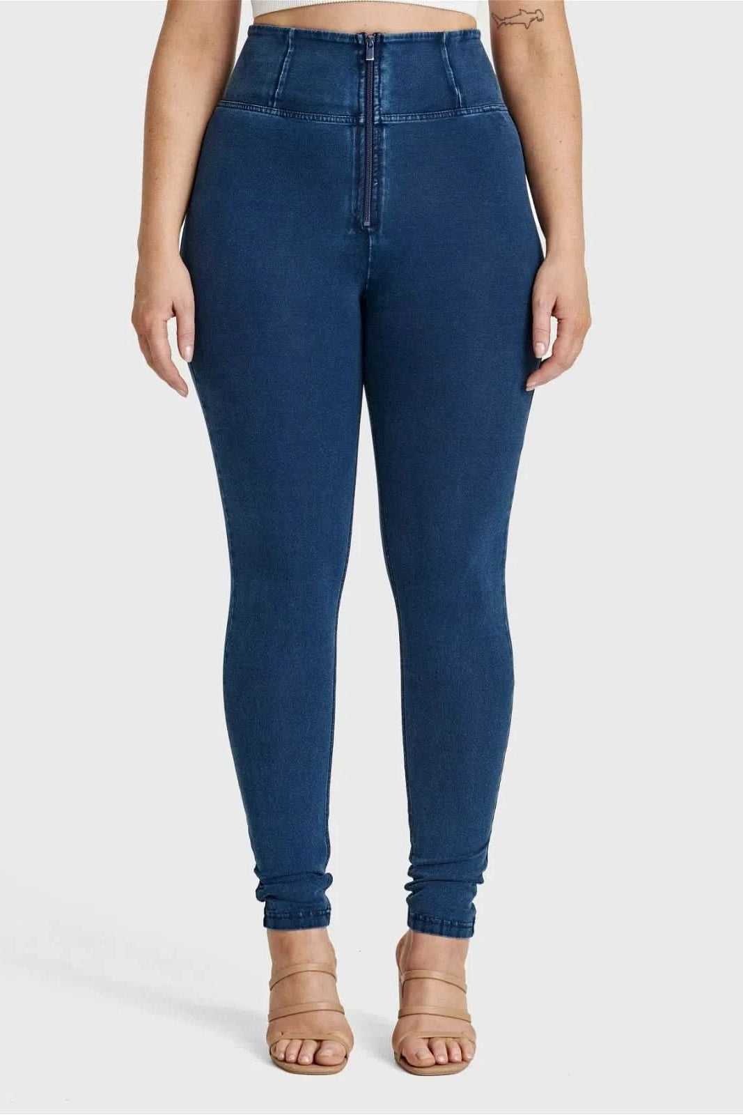 WRUP Curvy Denim - Zip High Waisted - Full Length - Dark Blue + Blue Stitching 1