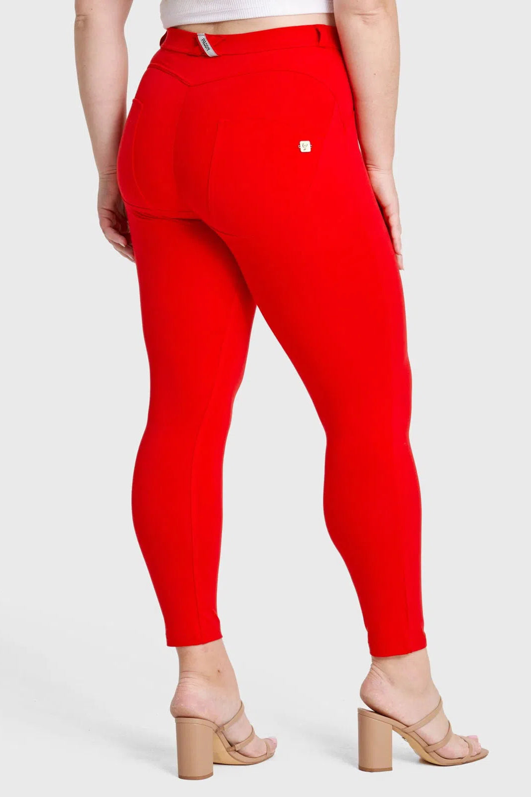 WRUP Curvy Fashion - High Waisted - 7/8 Length - Red 2