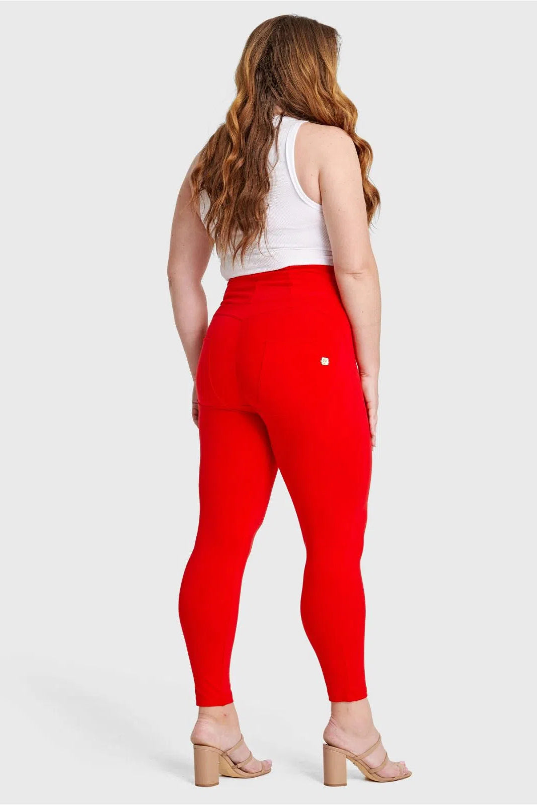 WRUP Curvy Fashion - Zip High Waisted - 7/8 Length - Red 3