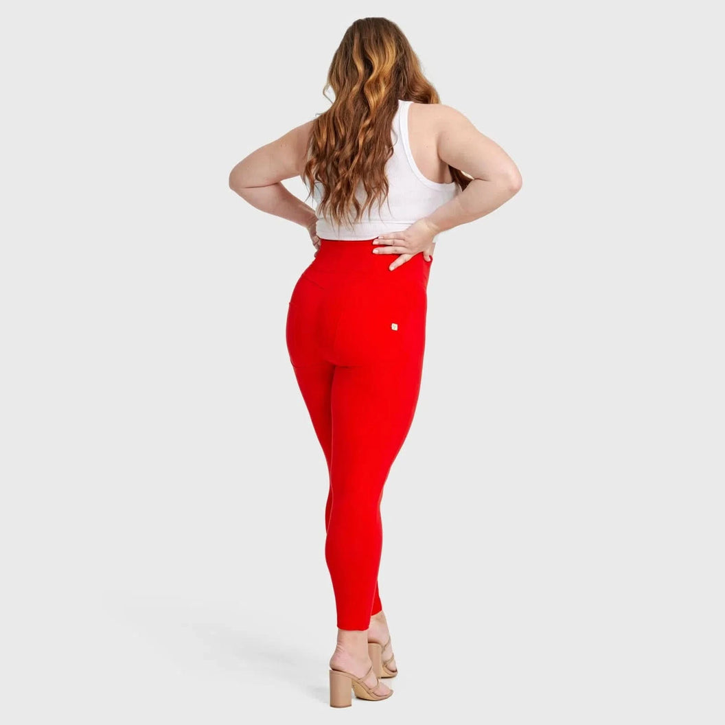 WRUP Curvy Fashion - Zip High Waisted - 7/8 Length - Red
