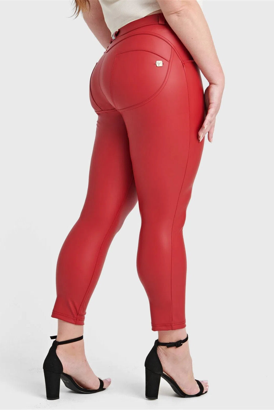 WRUP Curvy Faux Leather - High Waisted - 7/8 Length - Red 2