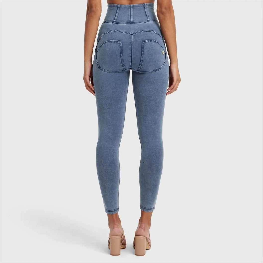 WRUP Denim With Front Pockets - Super High Waisted - 7/8 Length - Light Blue + Blue Stitching