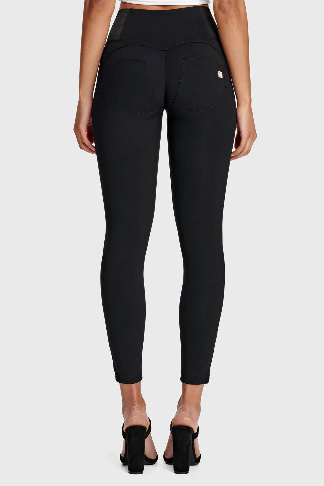WRUP Diwo Pro Classic - High Waisted - 7/8 Length - Black 3