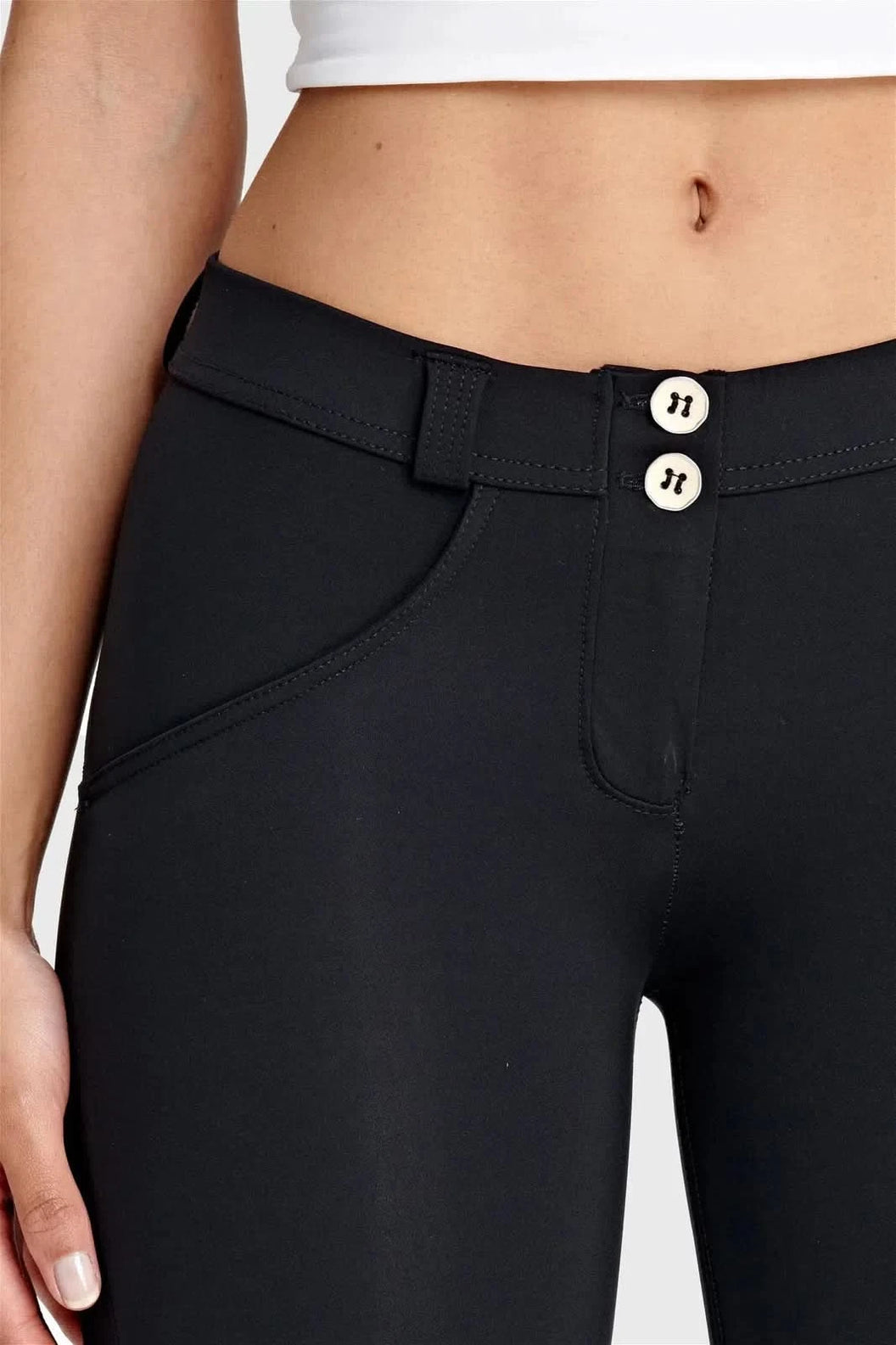 WRUP Diwo Pro - Mid Rise - 7/8 Length - Black