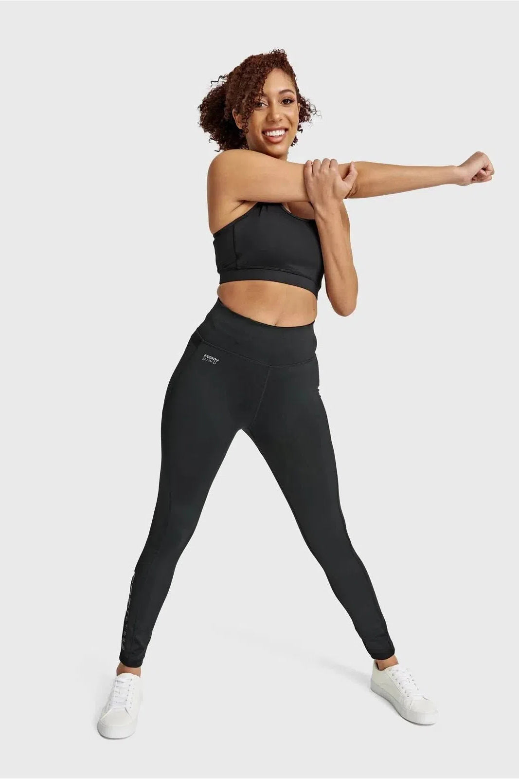 WRUP Diwo Sport - High Waisted - 7/8 Length - Black 3