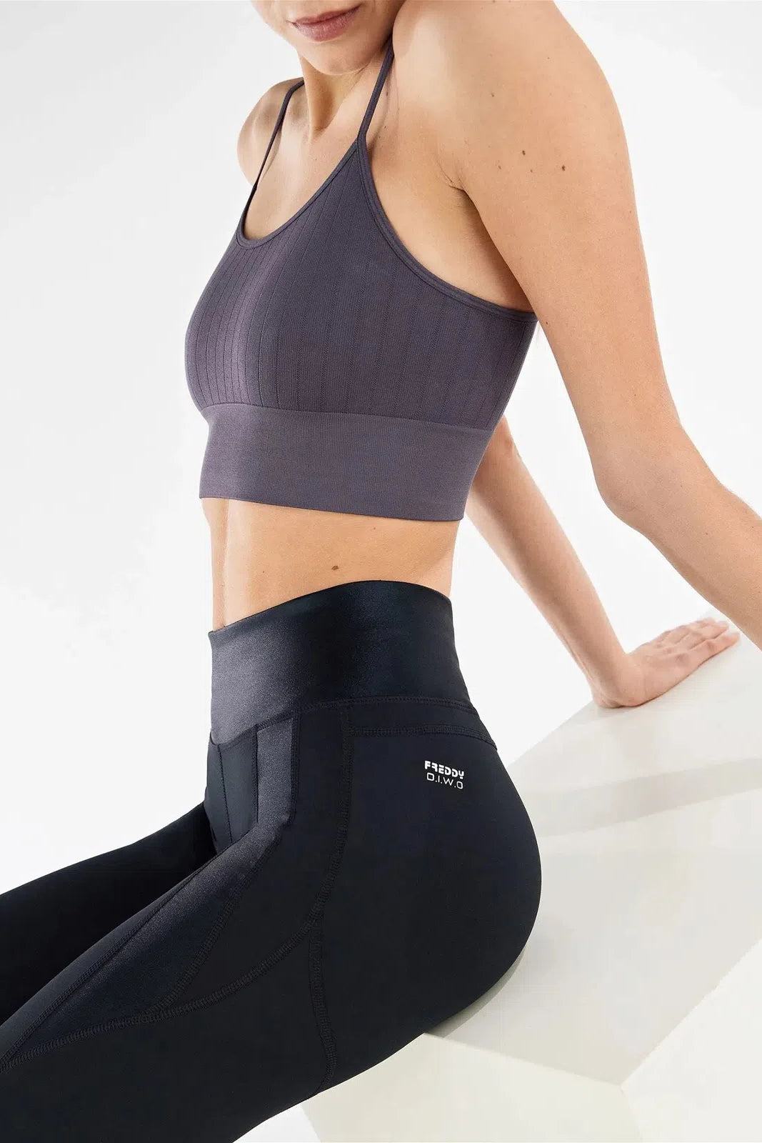 WRUP Diwo Sport - High Waisted - 7/8 Length - Black with Lurex Waistband 1