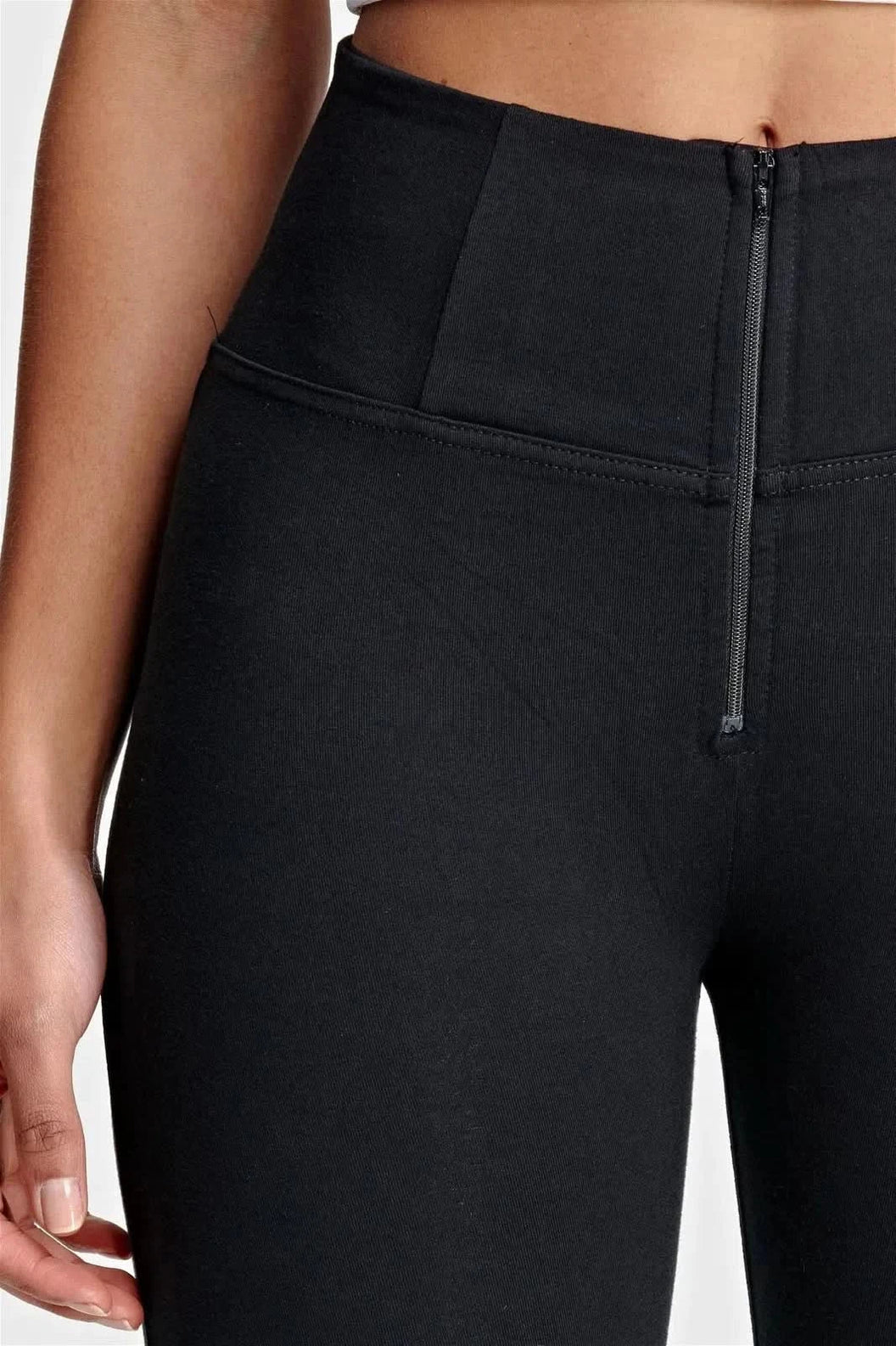 WRUP Fashion - High Waisted - 7/8 Length - Black