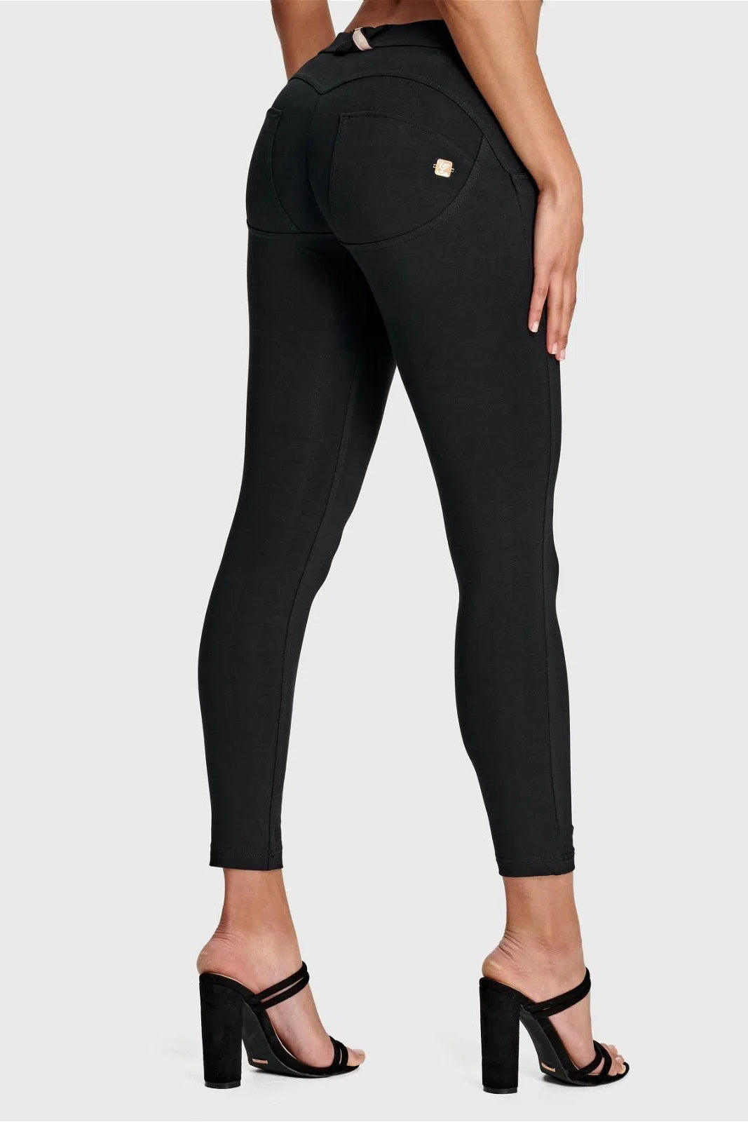 WRUP Fashion - Mid Rise - 7/8 Length - Black 2