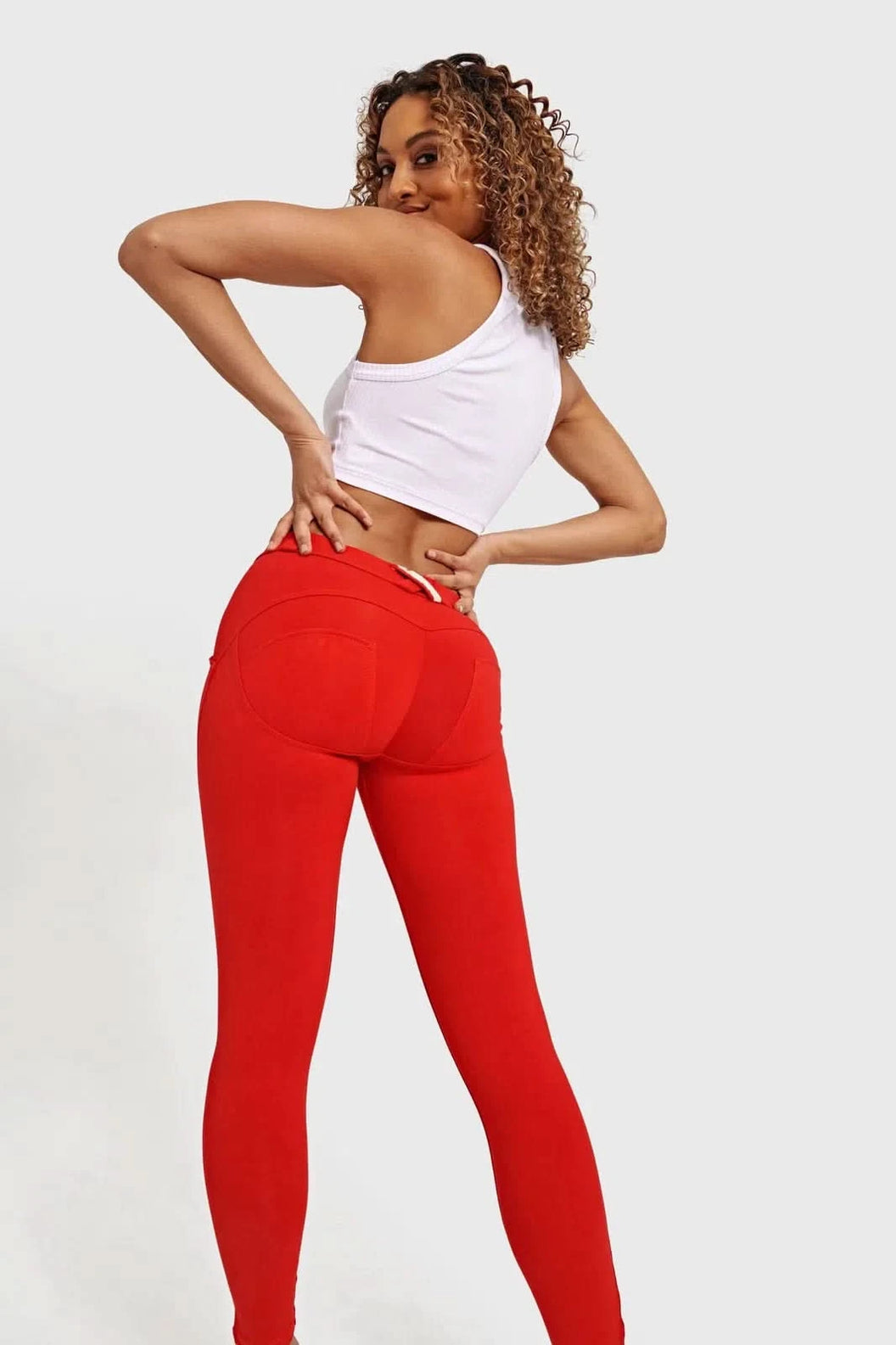 WRUP Fashion - Mid Rise - 7/8 Length - Red