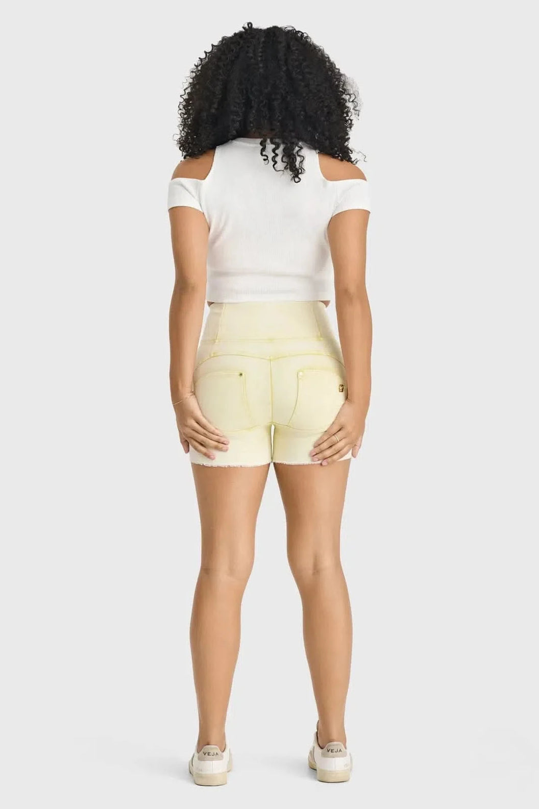 WRUP SNUG Jeans - 3 Button High Waisted - Shorts - Yellow Sorbet