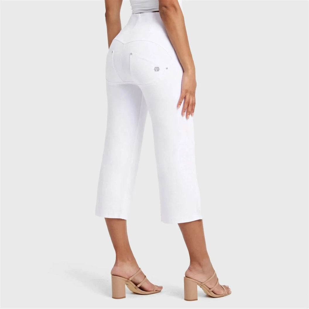 WRUP SNUG Jeans - High Waisted - Cropped - White