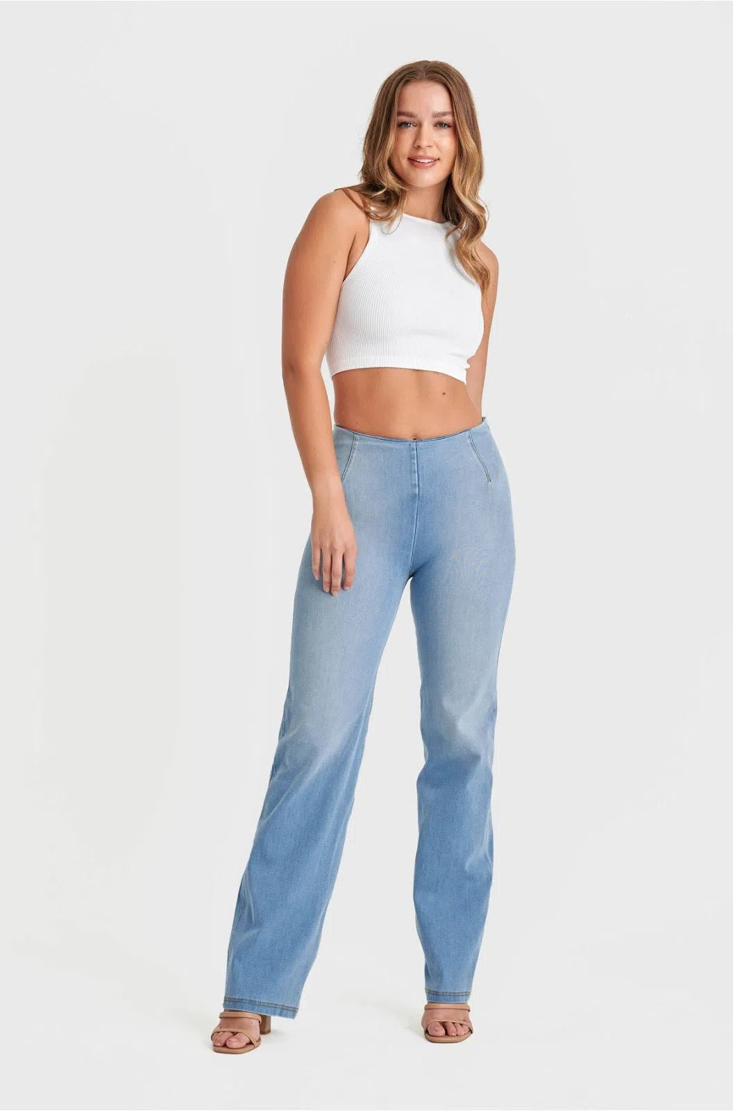 WRUP SNUG Jeans - High Waisted - Flare - Light Blue + Yellow Stitching