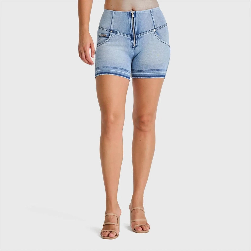 WRUP SNUG Jeans - High Waisted - Shorts - Light Blue + Blue Stitching
