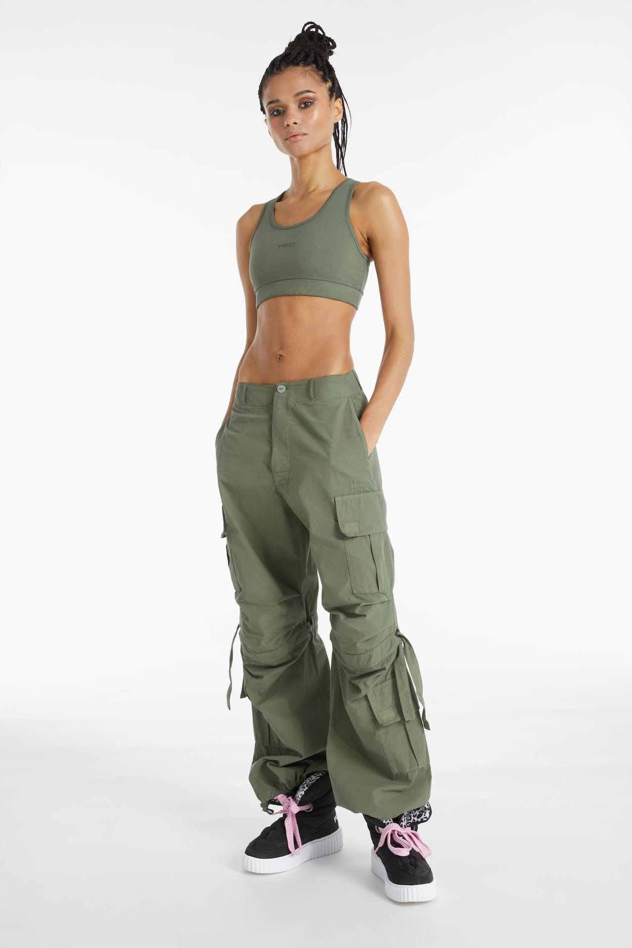 Cargo Pants - High Waisted - Full Length - Military Green 3