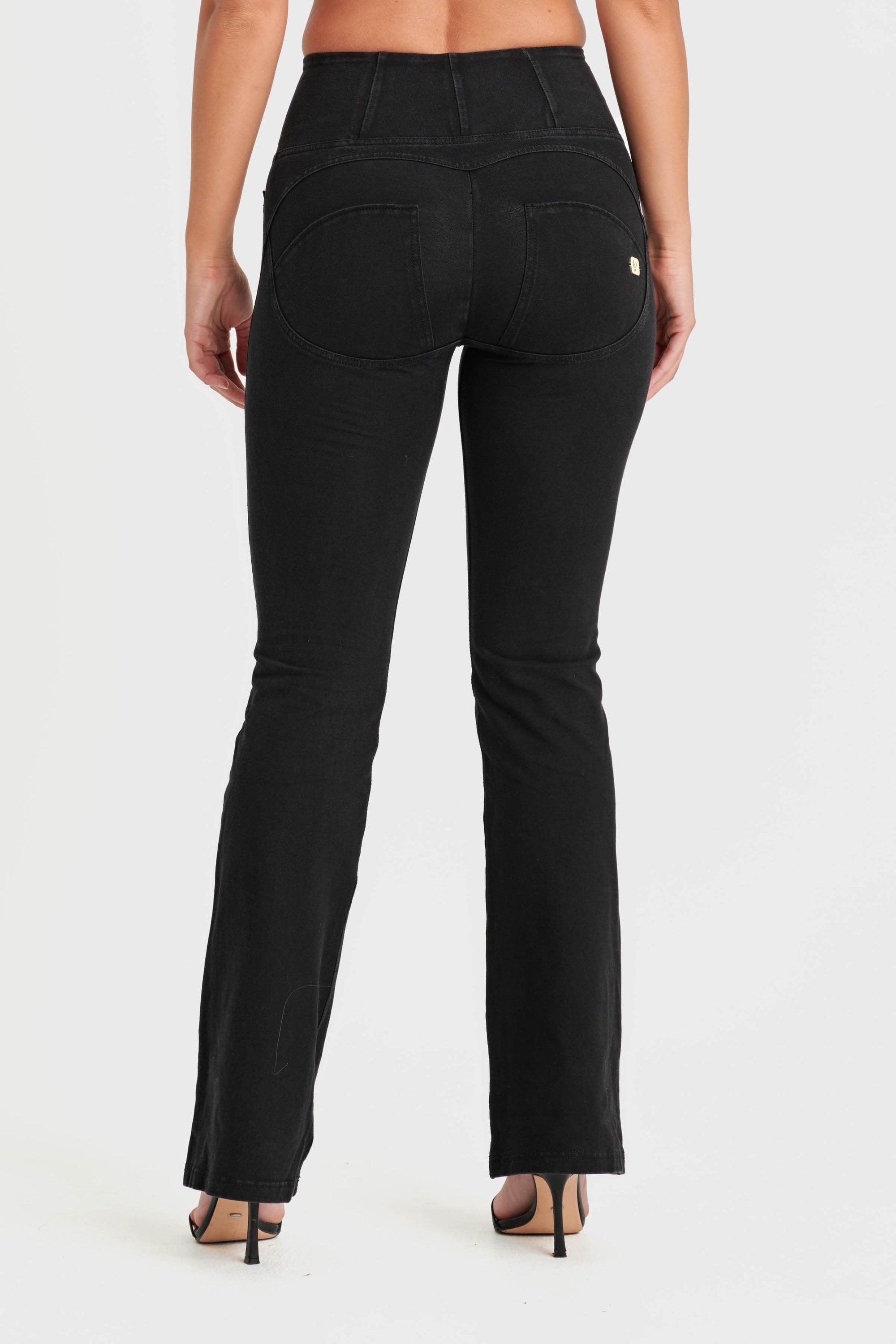 WR.UP® Denim with Front Pockets - Super High Waisted - Flare - Black + Black Stitching 6