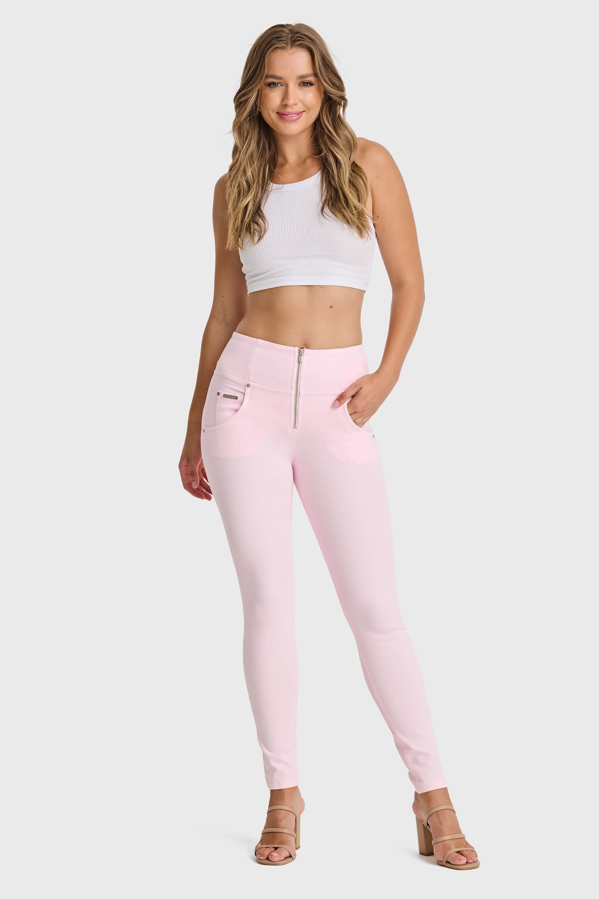 WR.UP® Snug Jeans - High Waisted - 7/8 Length - Baby Pink 1