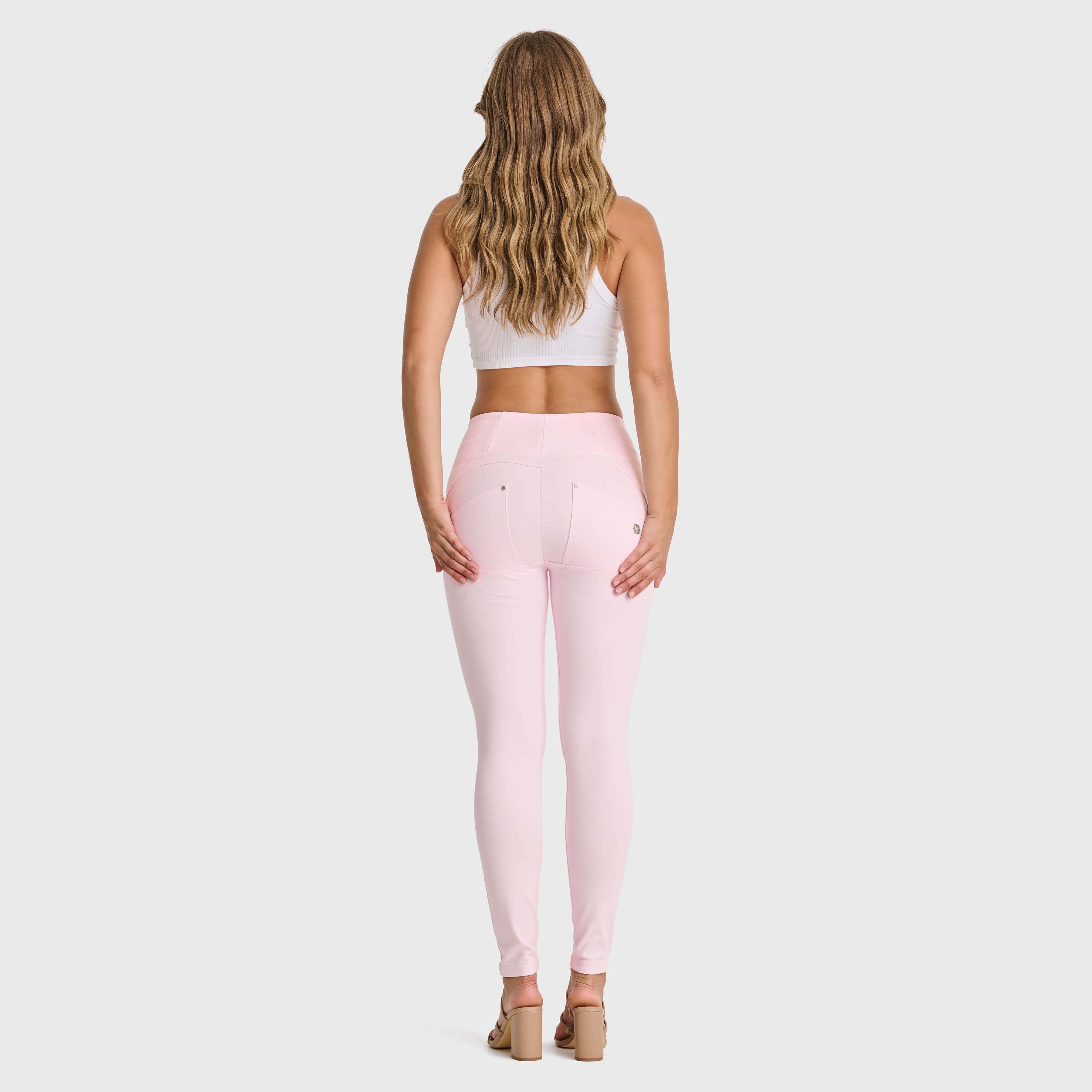 WR.UP® Snug Jeans - High Waisted - 7/8 Length - Baby Pink 3